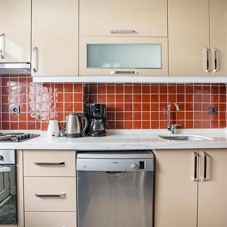 Spacious Flat Near Caddebostan Coast Apartment Истанбул Екстериор снимка